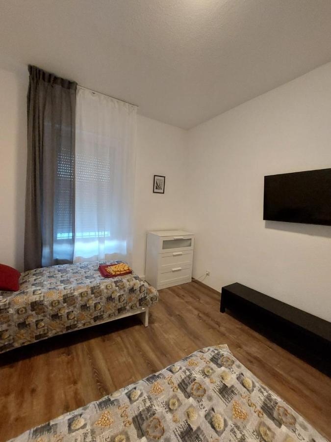 Gaestewohnung Mit Kueche Magdeburg An Der Elbe エクステリア 写真