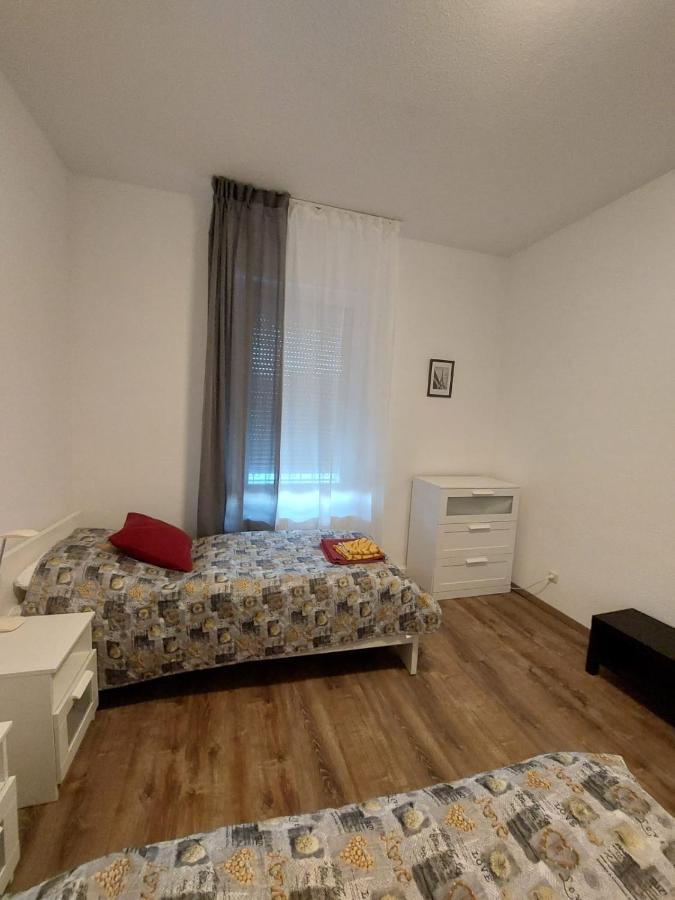 Gaestewohnung Mit Kueche Magdeburg An Der Elbe エクステリア 写真